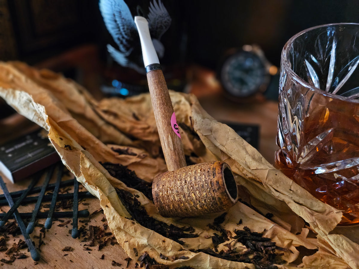Missouri Meerschaum Corn Cob Pipe – Classic American Tradition