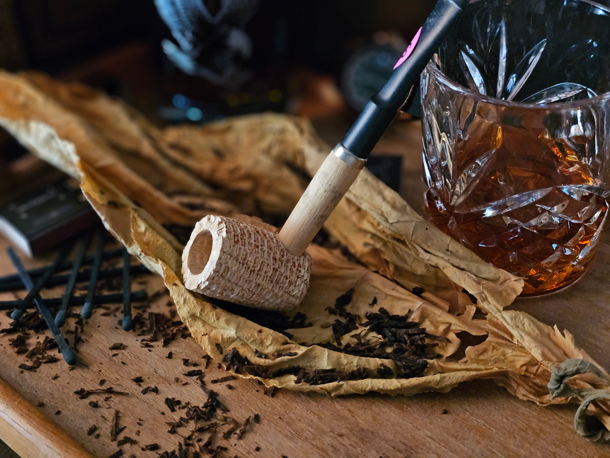 Missouri Meerschaum Corn Cob Pipe – Classic American Tradition