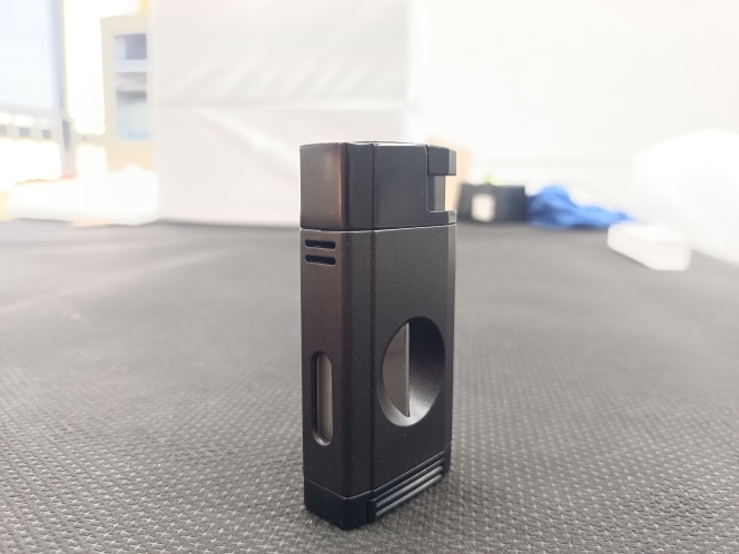 1689 Cigar lighter/Vcut
