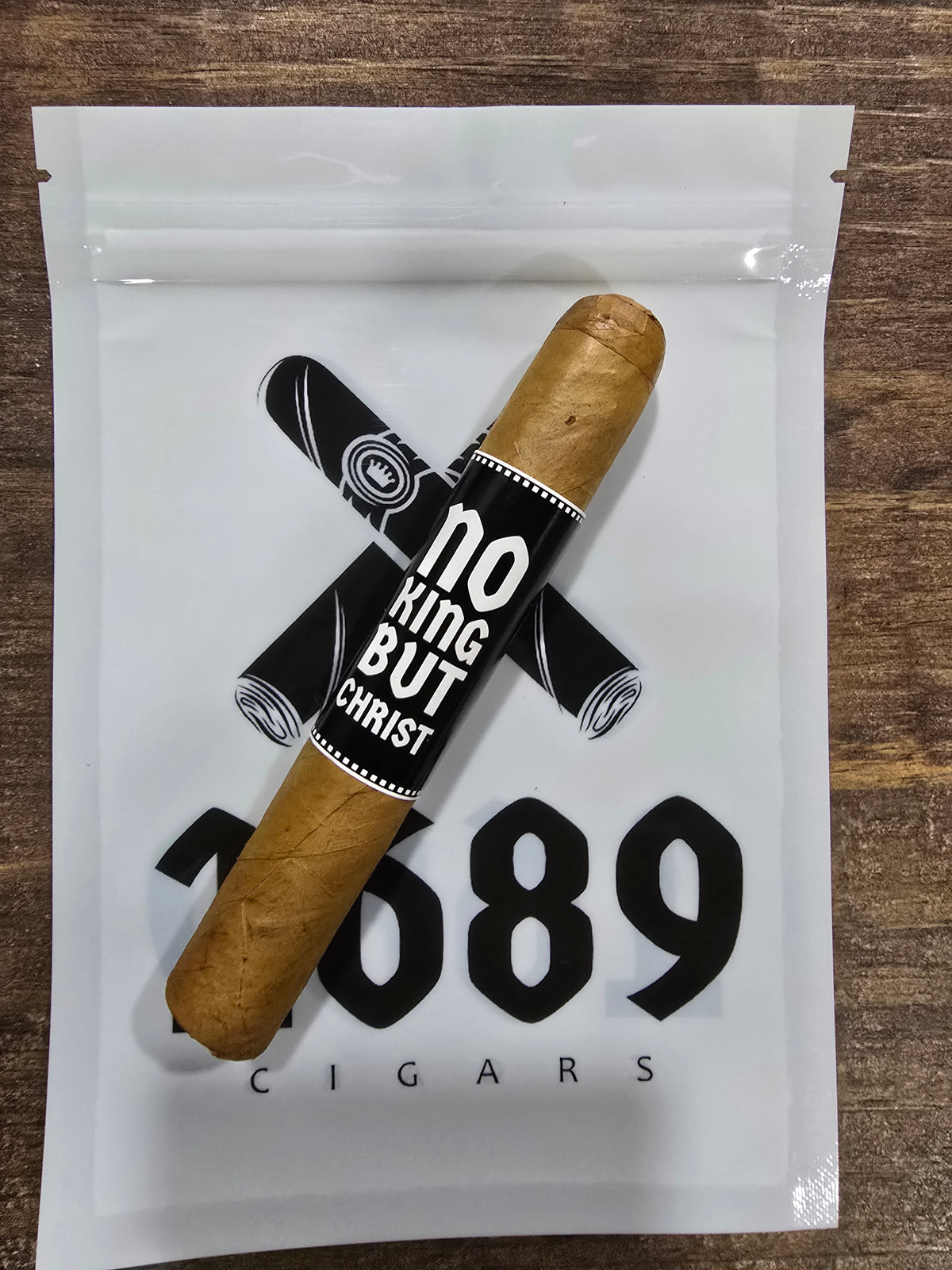 No King But Christ Cigar. 5x50