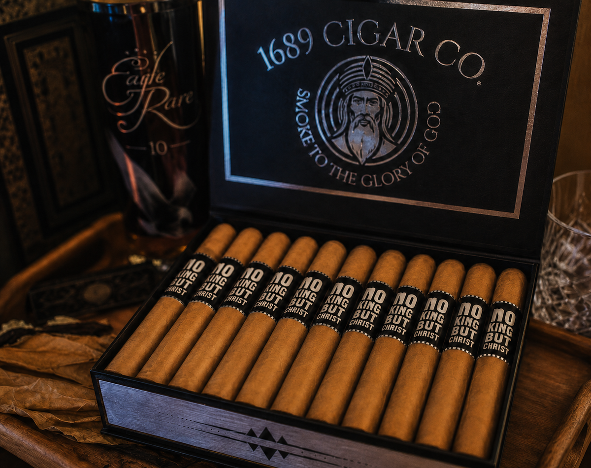 No King But Christ Connecticut Toro 6x52 • Box of 20